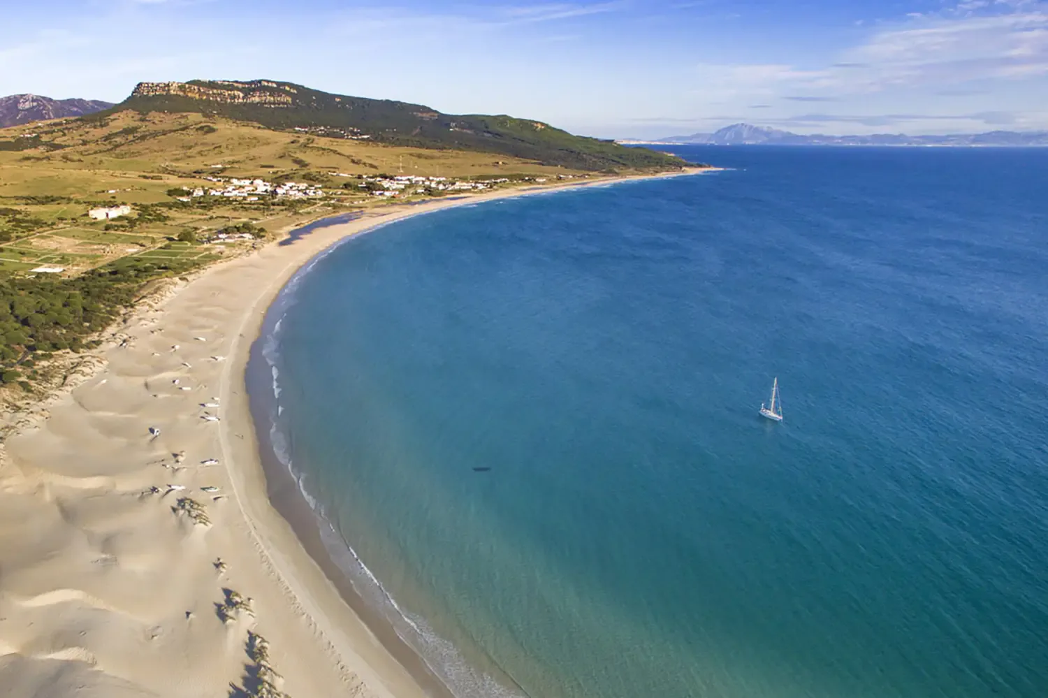 dunas tarifa beach resort-valdevaqueros beach- luftaufnahme der natürlichen schönheit